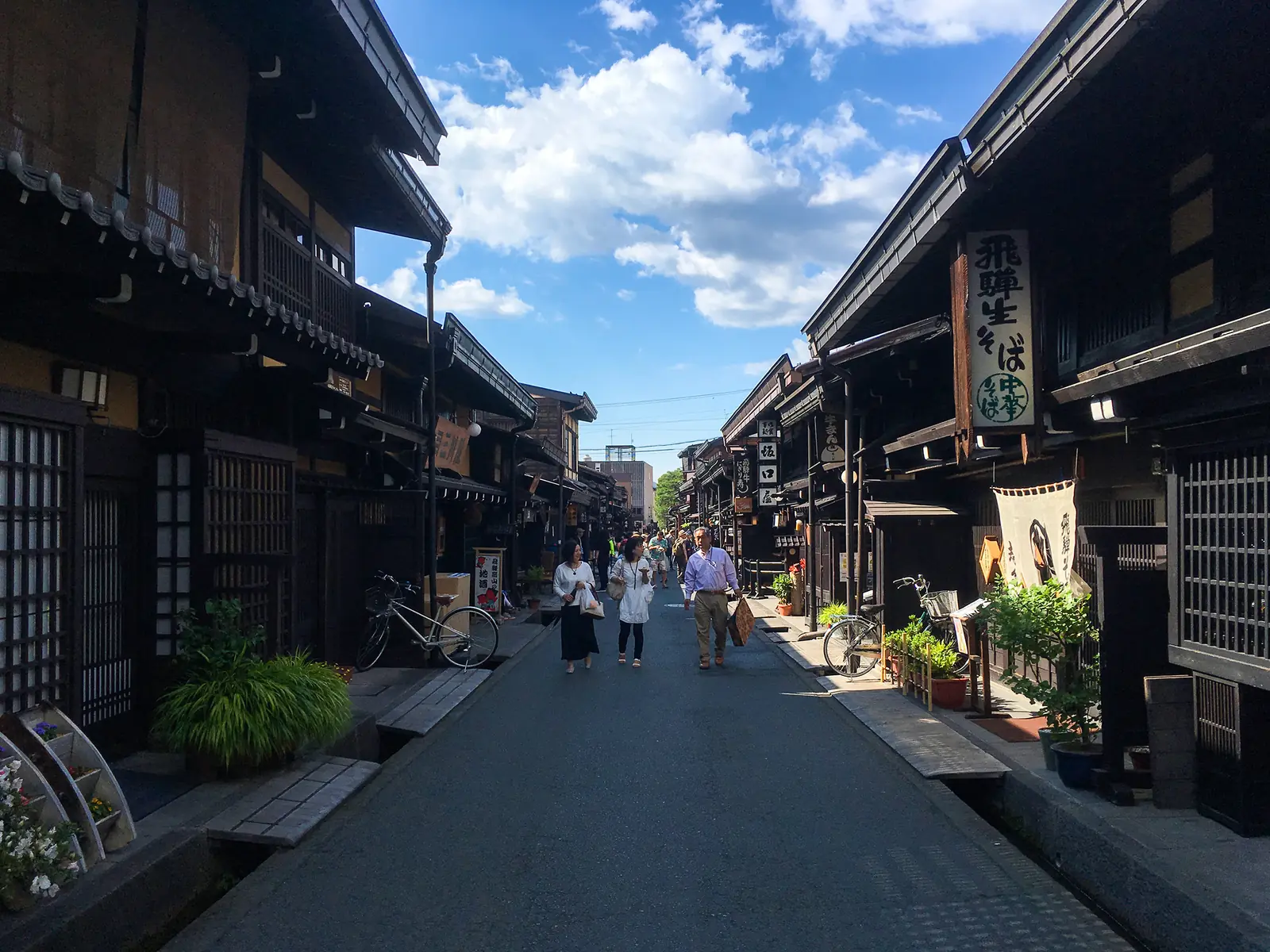 高山市・さんまちの古い町並み